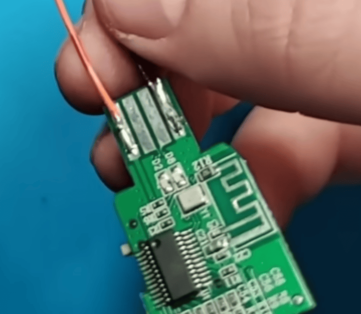 How I Built a Super Microsoft Zune – Mad Mod Labs